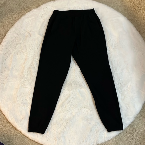 MENS ALL BLACK LULU-LEMON JOGGERS - Picture 1 of 6